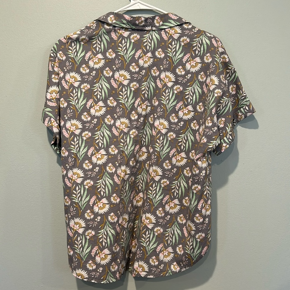 Universal Thread Button Down - image 2